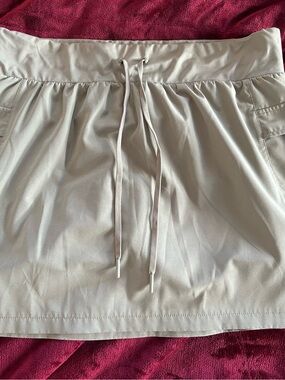 Women's Casual Drawstring Skort in light olive green